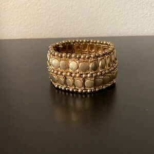 A new day stretch Gold Bracelet